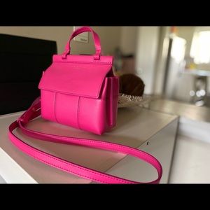 Crossbody TB